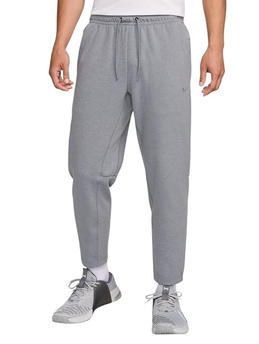 Nike Men's Mid Rise Regular Pants