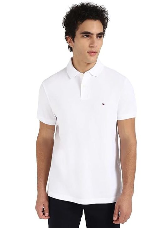 Tommy Hilfiger Men's Solid Regular Fit T-Shirt